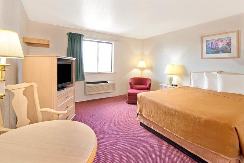 Отель Super 8 By Wyndham Albuquerque West/Coors Blvd Экстерьер фото