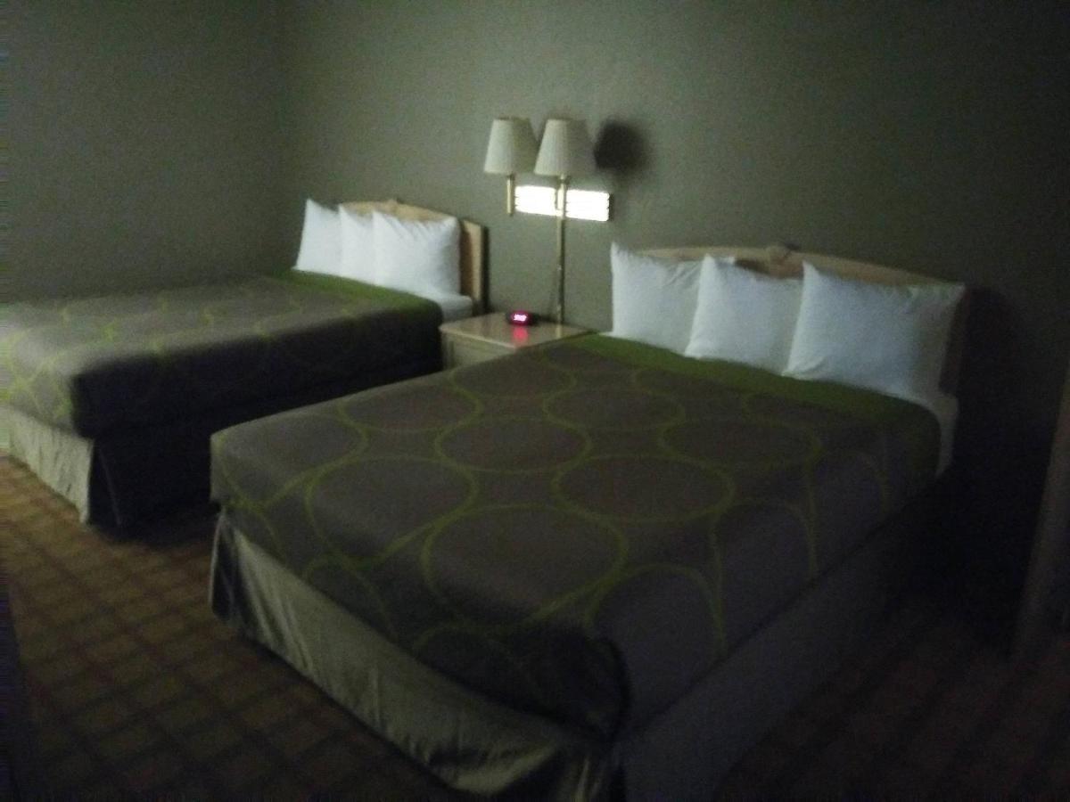 Отель Super 8 By Wyndham Albuquerque West/Coors Blvd Экстерьер фото