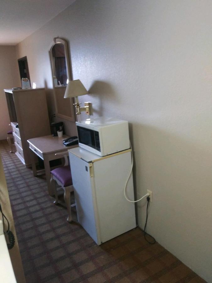 Отель Super 8 By Wyndham Albuquerque West/Coors Blvd Экстерьер фото
